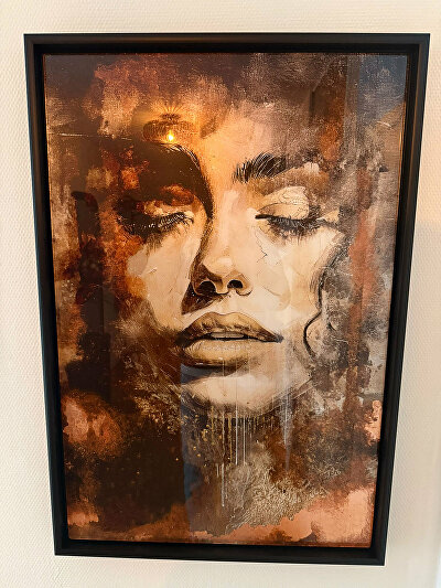 maatwerk kunst, kunst op maat, gepersonaliseerde kunst, exclusieve wandkunst, epoxy kunstwerk, bladkoper kunst, parelmoer kunst, abstract kunstwerk, luxe interieur kunst, kunst voor in huis, kunst aan de muur, drieluik kunst, familiefoto kunst, kunst met emotie, moderne kunst op maat, Ginvi art, Rotterdam kunst, wanddecoratie luxe, kunst met foto, unieke kunstwerken, kunst met textuur, hoogwaardige kunst voor interieur, designer kunst, kunst met epoxylaag, abstracte cirkel kunst, kunst in baklijst, personal art piece, kunst voor woonkamer, huis inrichting kunst, custom art Rotterdam