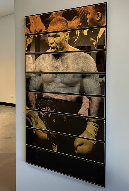 IronMike, MikeTyson, goldleafarr, kunst met bladgoud, Mike Tyson Schilderij, Iron Mike Schilderij, luxe kunstwerk, kunst op maat, stroken schilderij, goud tinten kunstwerk.