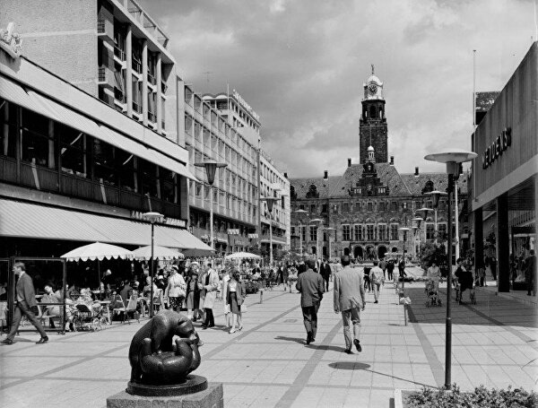 stadhuisplein rotterdam historichefoto ouderotterdamfoto rotterdamarchief rotterdamart rotterdamfoto ginvi artgallery