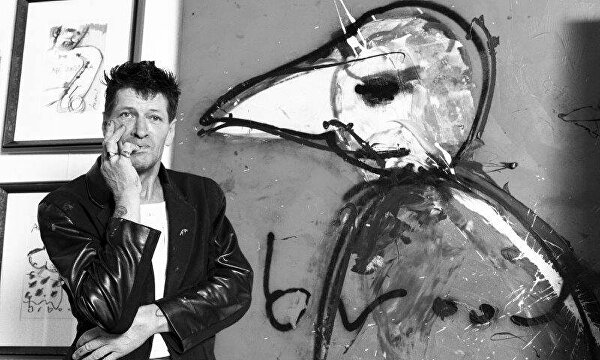 Herman Brood overpeinzing bij zijn schilderij Werelds hermanbroodfoto samenwerkenishetcredo hermanbrood uitspraken