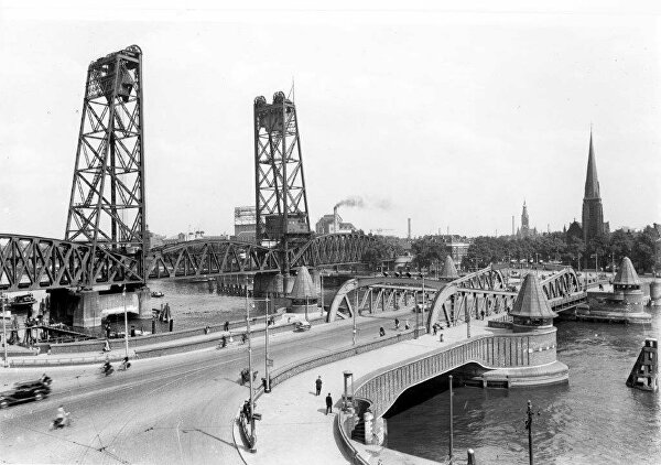 De Hef Rotterdam Koningshavenbrug Koningshaven Koninginnebrug Maasbruggen Rotterdam
