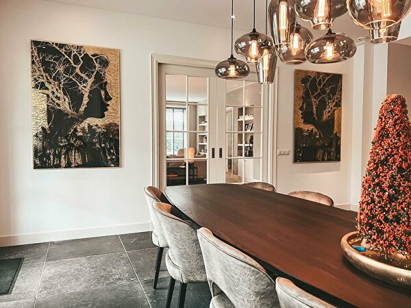Treeveins 2 goldengirl goldleafwoman  3dschilderij rijk 3dkunstwerk 3dkunst 3dwallart  voetballer  soccerart Goldleaf Bladgoud Goudenkunstwerk Goudschilderij luxekunst handgemaakt limitededition