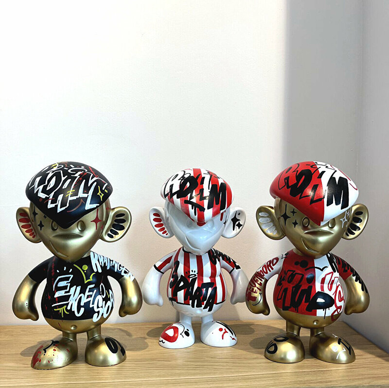 GINVI Art Gallery, GINVI Rotterdam, kunst galerie Rotterdam, unieke kunstwerken Rotterdam, handbeschilderde beelden, exclusieve kunstobjecten, graffiti kunst beeld, street art sculpturen, limited edition kunst, Binkie Rotterdam, Binkie kunstwerk, Binkie beeldje, Binkie voetbal editie, Binkie Feyenoord, Binkie Sparta, Binkie Excelsior, Rotterdam voetbal kunst, voetbal kunstobject, kunst voor voetbalfans, unieke sport kunst, Feyenoord kunst Rotterdam, Excelsior kunst Rotterdam, Sparta kunst Rotterdam, Rotterdamse voetbal kunst, Rotterdam voetbal clubs kunst, kunstwerken voetbal Rotterdam, kunst kopen Rotterdam, kunst op maat laten maken, gepersonaliseerd kunstwerk, kunst cadeau voetbal, kunst voor sportclubs, kunst bestellen Rotterdam