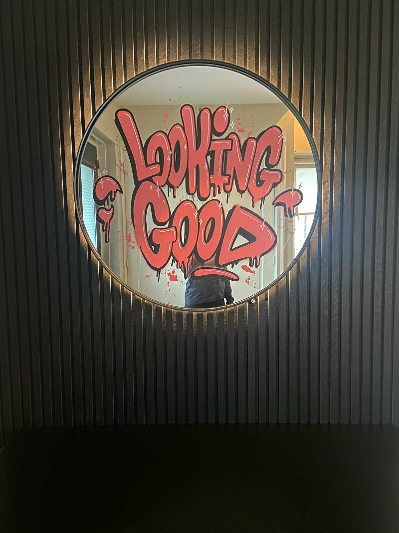spiegel, morrorquote, spiegeltekst, graffitiquote, graffitiart, handgemaakt, custommade  art, ginvi, spiegelteksten, schilderij kopen rotterdam, schilderij alexandrium, schilderij barendrecht, schilderij capelle aan den ijssel.